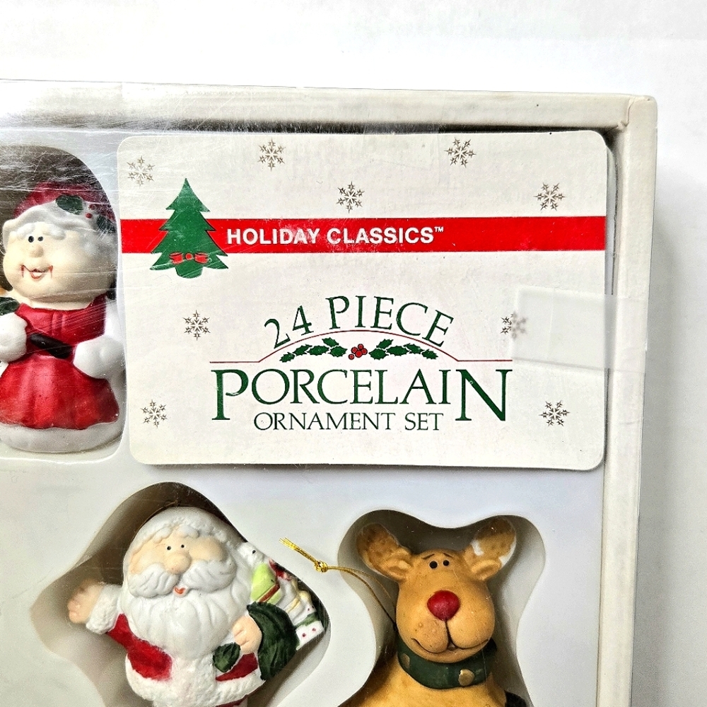 Holiday Classics 24-piece Christmas Ornament Set. - Picture 2 of 12